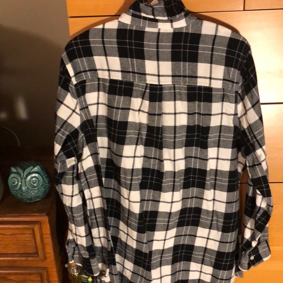 Ladies button up tunic - Picture 3 of 3